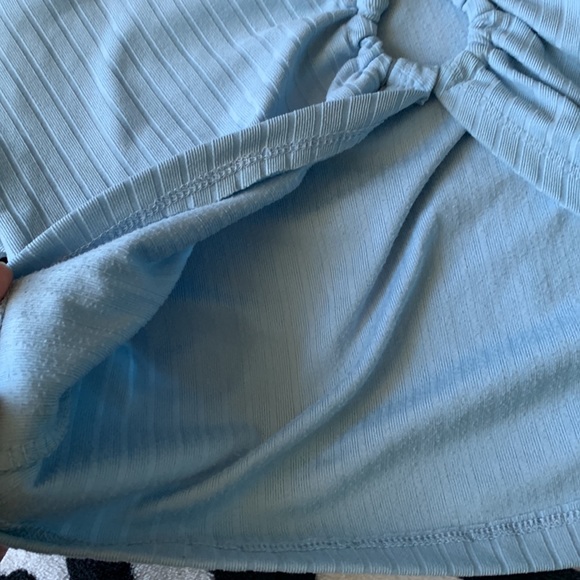 RUE 21 baby blue Crop Top with keyhole middle - Picture 6 of 6